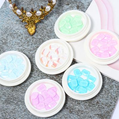 1 Pudełko Dekoracji do Manicure Trwałe Żywe Lekkie Ozdoby Premium Kostka Lodu Akcesoria dla Kobiet