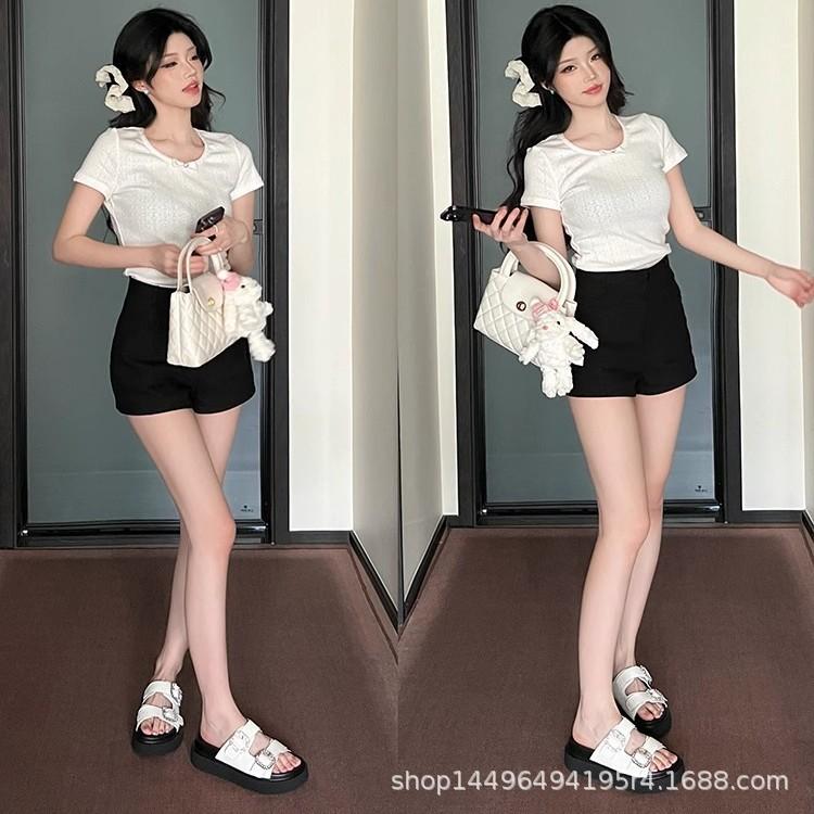 Thick-soled casual one-word with rhinestone slippers for women's outerwear 2025 summer new casual versatile beach muffin sandals