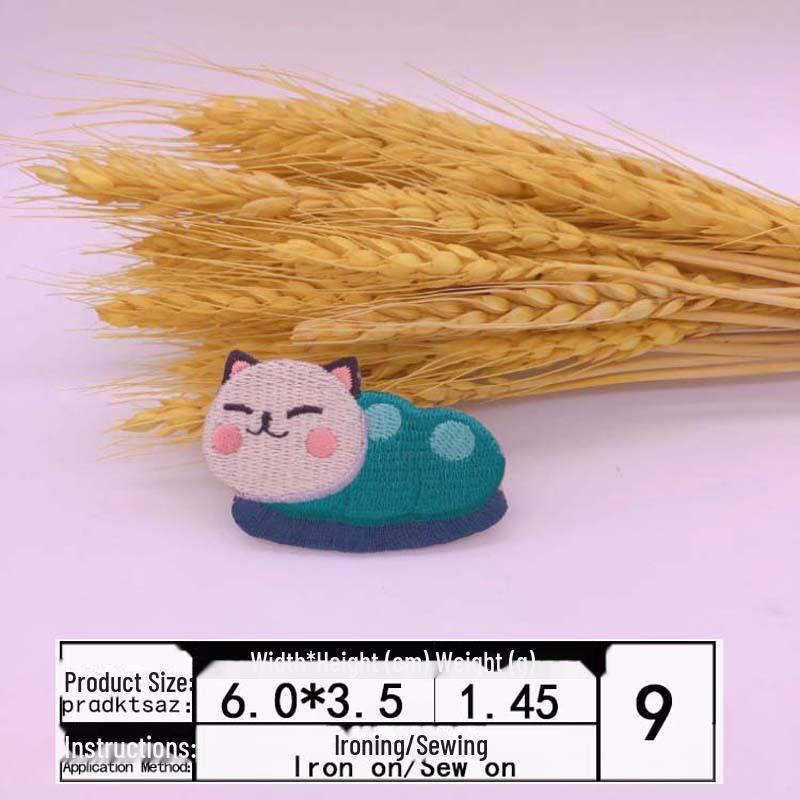 Yixiu Kitten Cartoon Embroidery Patch for Clothing Decoration