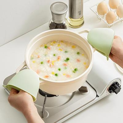 Kuchyňské potřeby – Rukavice a chňapky