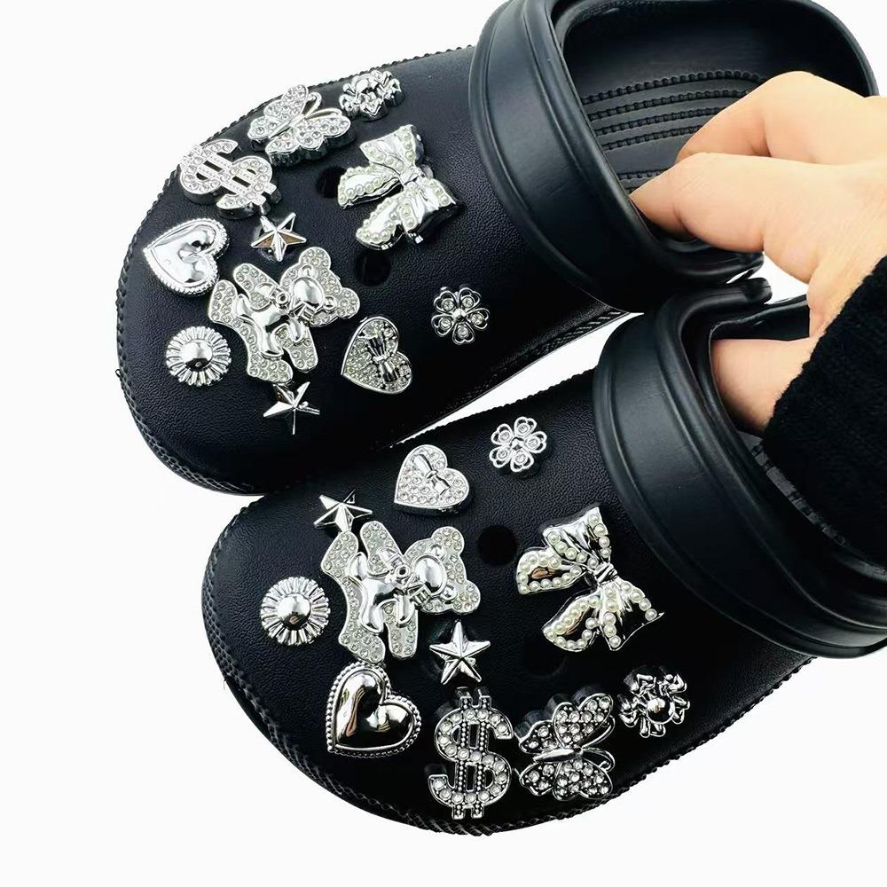 22PCS Summer Fashion Shoe Charms Set Accessories for Clogs Shoe Buckle Silver Diamond Bear Butterfly Rivet DIY Shoes Decorations
