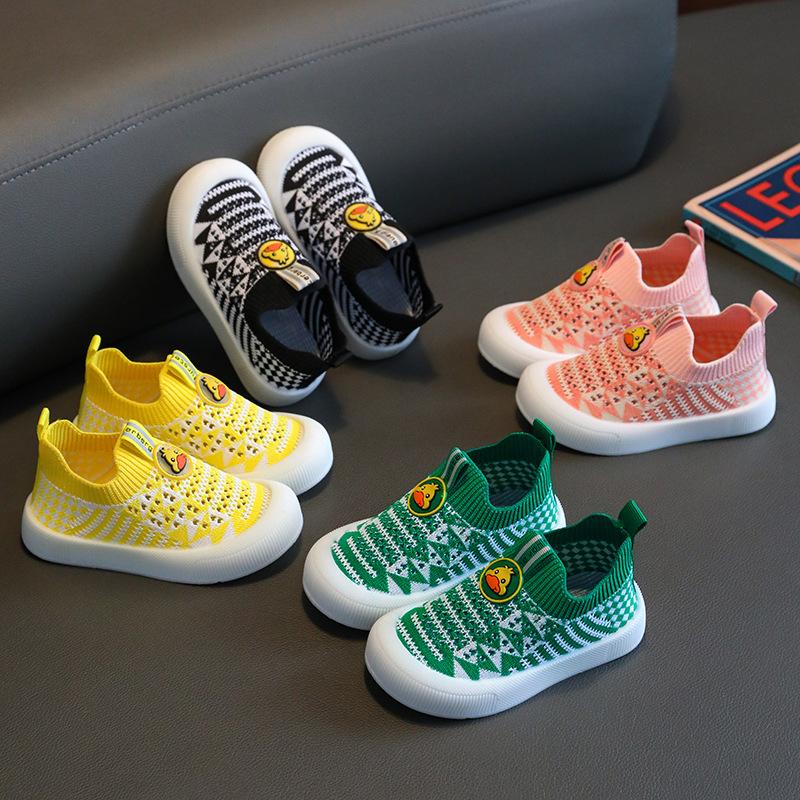 New hollow children's breathable mesh shoes non-slip fly-woven shoes soft-soled baby shoes one-pedal casual shoes