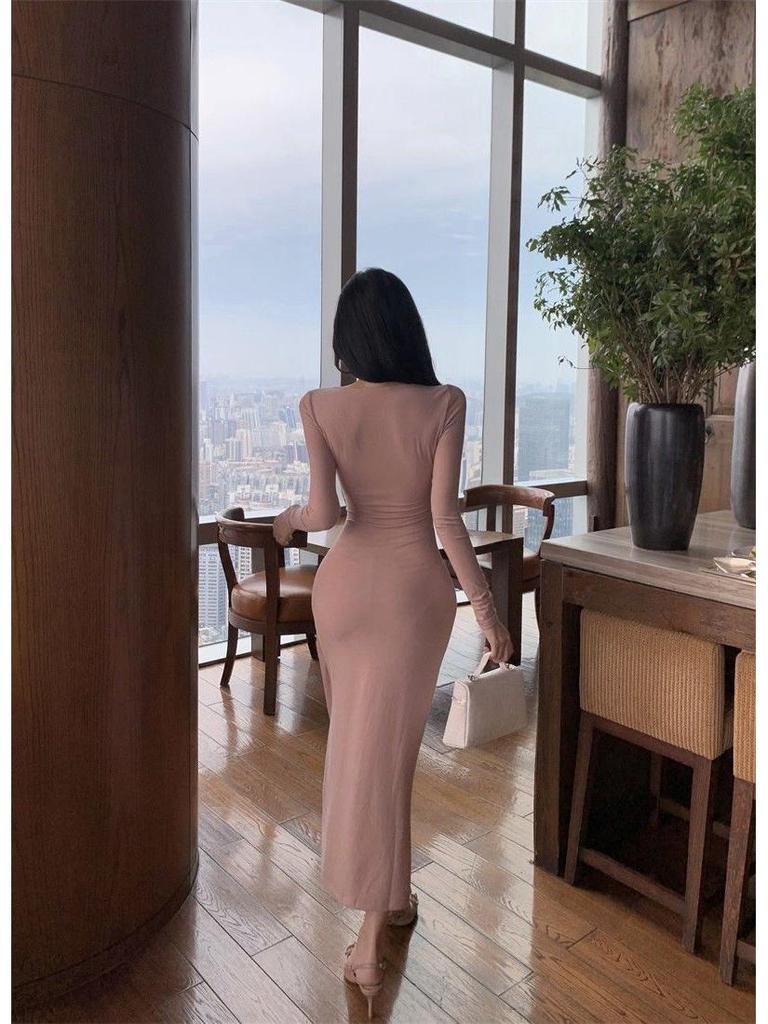 Elegant V-Neck Long-Sleeve Pleated Dress - Slim-Fit, Waist-Cinching Mid-Length Skirt for Women