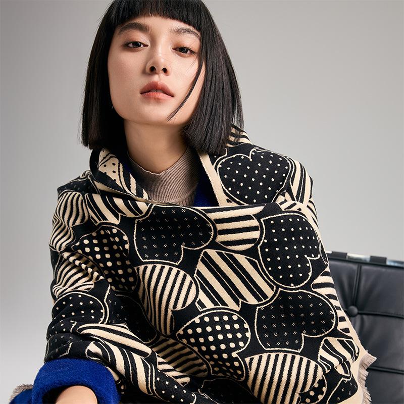 Autumn And Winter Artistic Sense Of Love, Simple Style Printing, Double-Sided Warm Scarf, Shawl For Women