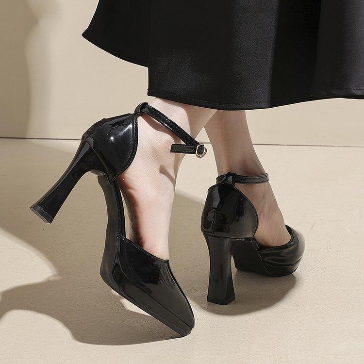 French pointed thick heel hollow word with commuter high heels new temperament versatile nude waterproof table sandals women