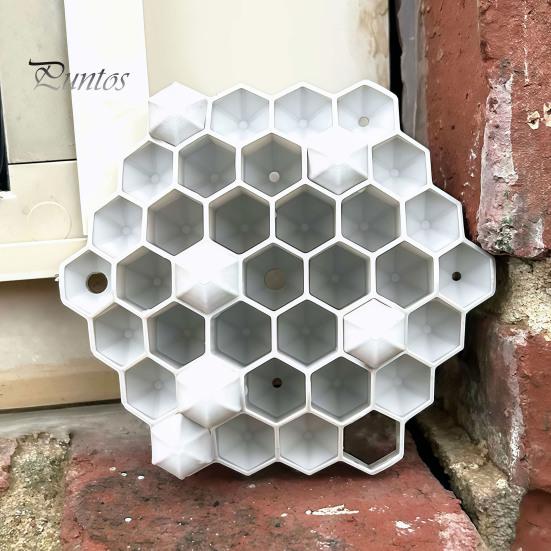 Realistic Wasp Nest Prop 3D Printed Red Hornet Decoy Nest, Weatherproof Physical Deterrent, for Porch Chemical-Free Hanging Fake Outdoor Eaves