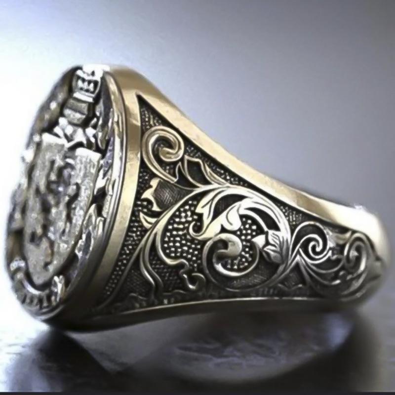 New Crown Lion Shield Badge Retro Ring for Men Women's Party Rings for Women Female Charm Jewelry Gifts Ornaments Wholesale