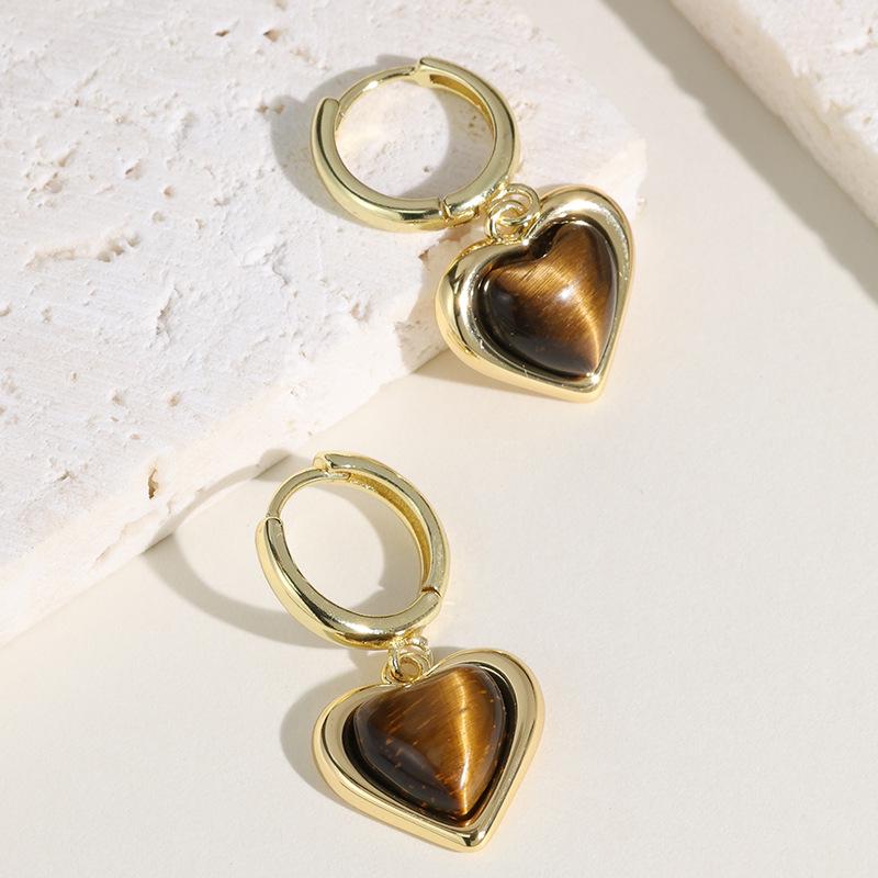 Elegant Natural Tiger Eye Heart Stud Earrings - Autumn/Winter Style, Fashionable and Versatile Light Luxury Jewelry for Women.