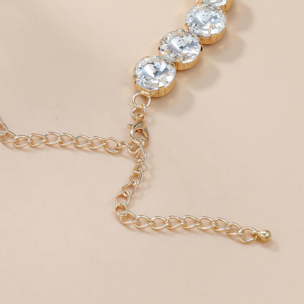 European & American Bridal Jewelry Set: Round Glass Diamond Earrings with Heart Pendant Necklace