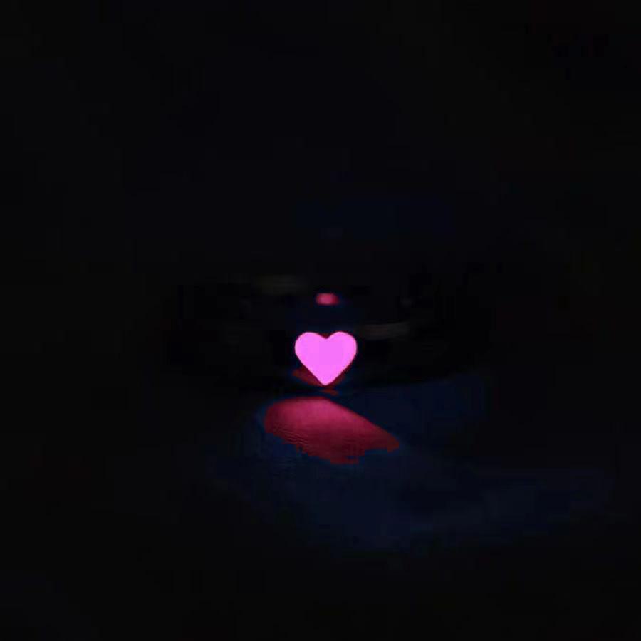 2025 Świecący Pierścionek Miłości: Uroczy, Regulowany Pierścionek dla Studenta i Pary