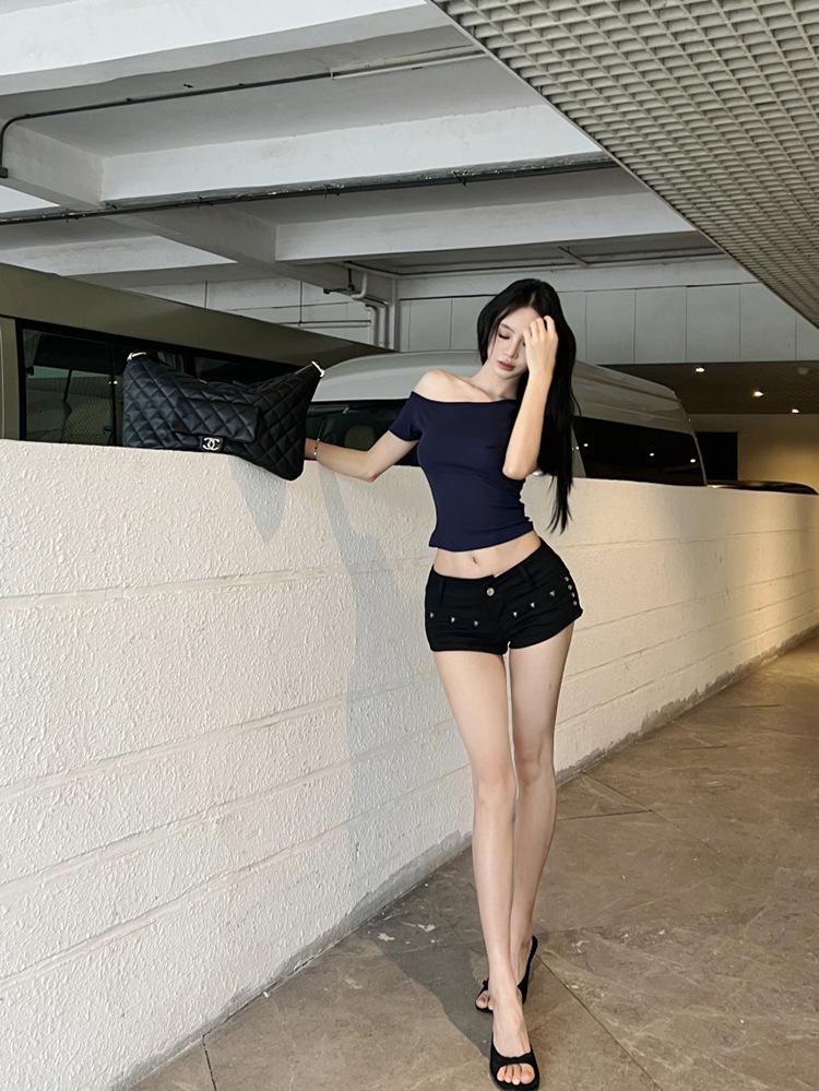 2025 Pure & Sexy Slanted Off-Shoulder Crop Top: Short Sleeve, Slim Fit, Versatile Women's Summer Tee