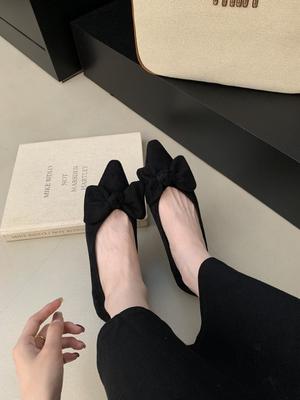 Flache Einzel-Schuhe Damen 2025 neu spitze Schuhe Gummisohle Schleife schwarz Arbeit Damen-Schuhe