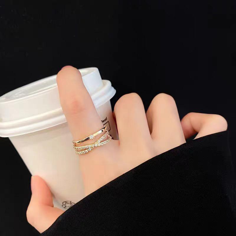 Full Diamond Multi-layer Interlocking Open Ring - Elegant and Luxurious Women's High-end Design, Small-scale and Unique Style Finger Ring