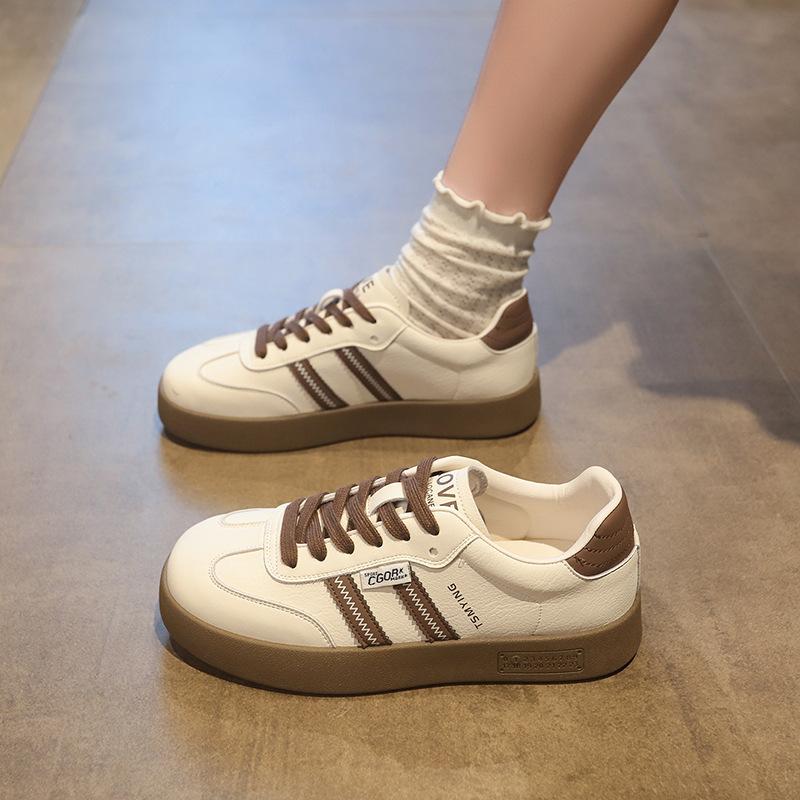 Autumn New Versatile Flat-bottomed Student Sports Board Shoes Women's Sports Breathable Fashion Little White Shoes Women