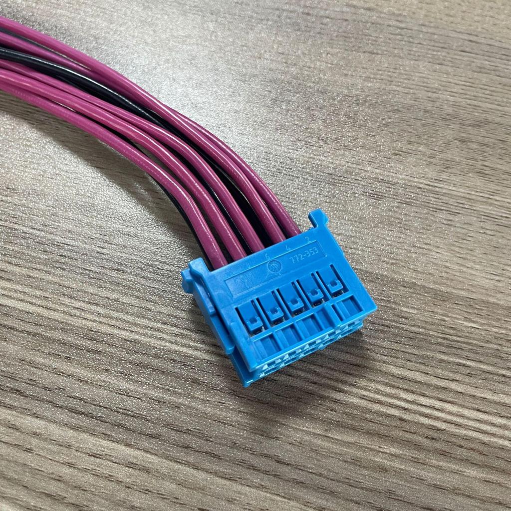 BMW E90/E92/3 Series 318/320/328/335/520i Oil Pump Module Connector with Copper Wire