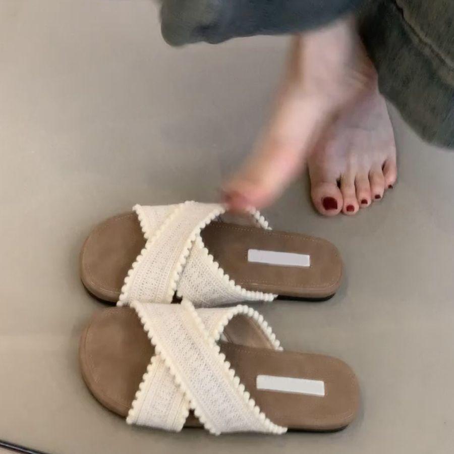 2025 New Flat-bottomed Crossed Slippers for Women To Wear Seaside Vacation Leisure Beach with Skirt One-word Slippers