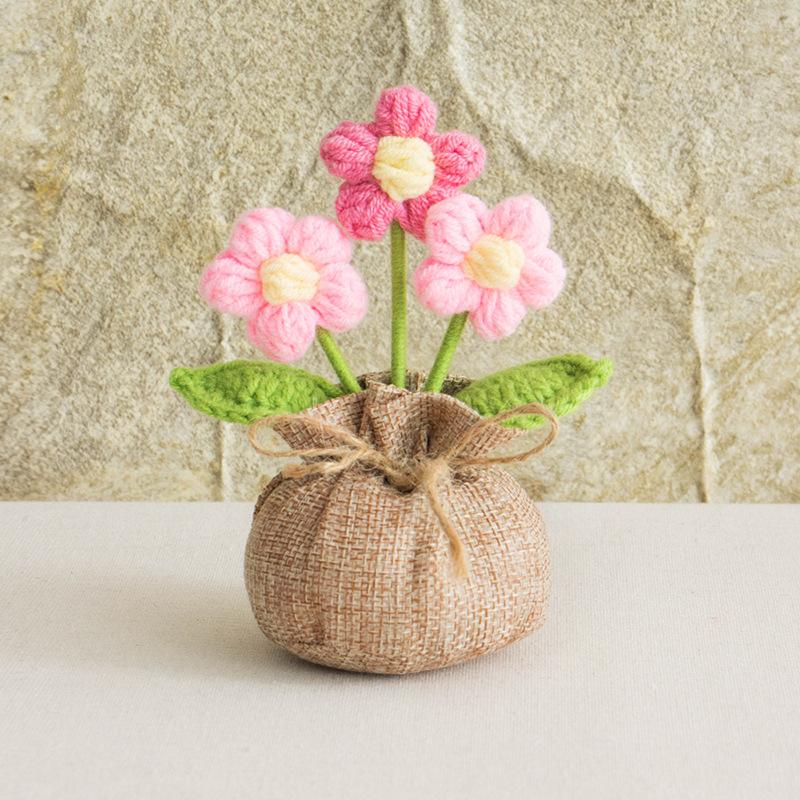 2025 Knitted Flowers Potted Cute Crochet Flowers Knitting Flower Wedding Guest Gift Crochet Rose Sunflower Table Decor