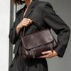 Large Capacity Women's New Messenger Bag, Light Luxury Commuting Retro Top Layer Cowhide Single Shoulder Crossbody Leather Women's Bag