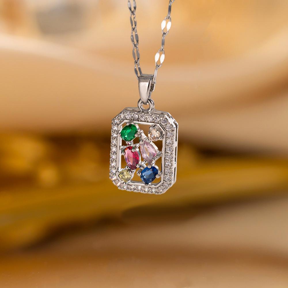 Elegant Luxury Full Zircon Copper Micro Inlaid Necklace Women Simple Exquisite Collarbone Chain Necklace