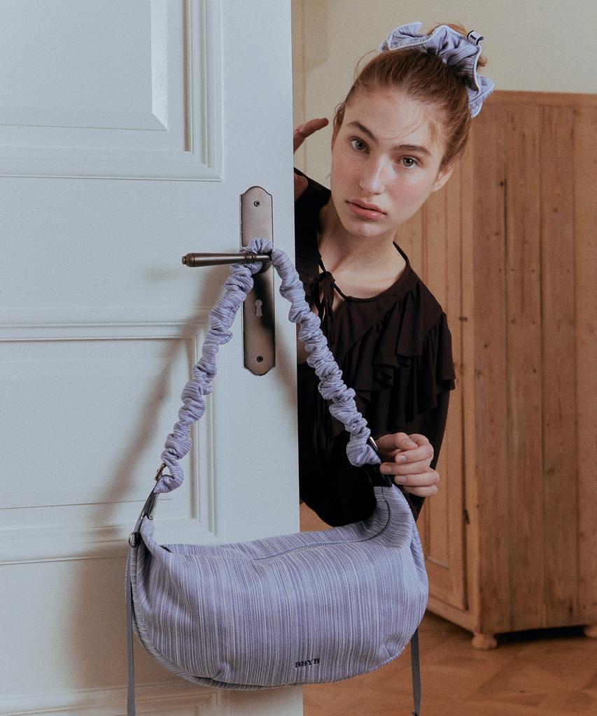 Bbyb Noi Ruffle Large Shoulder Bag (Blue)