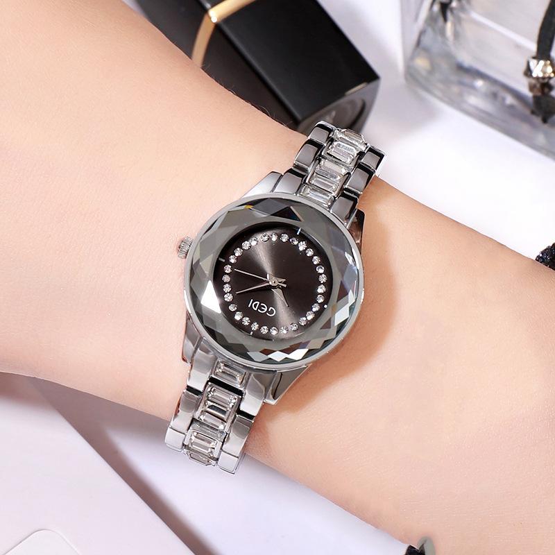 Diamond Fashion Girls Watch Personalized Steel Belt Quartz Watch Colorful Casual Women'S Watch