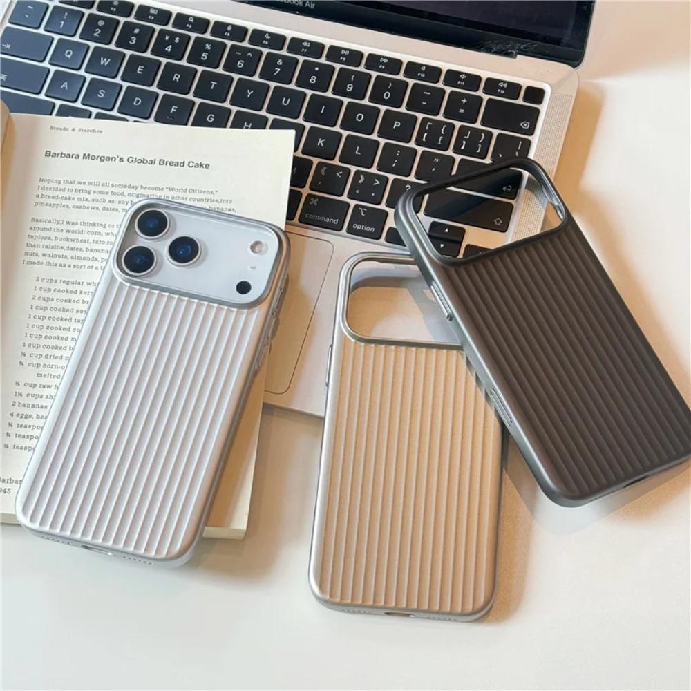 Electroplated 3D Stripes Pattern for Magsafe Magnetic Case For 17 17Pro 16 15 14 Pro Max Matte Shockproof Hard PC Cover