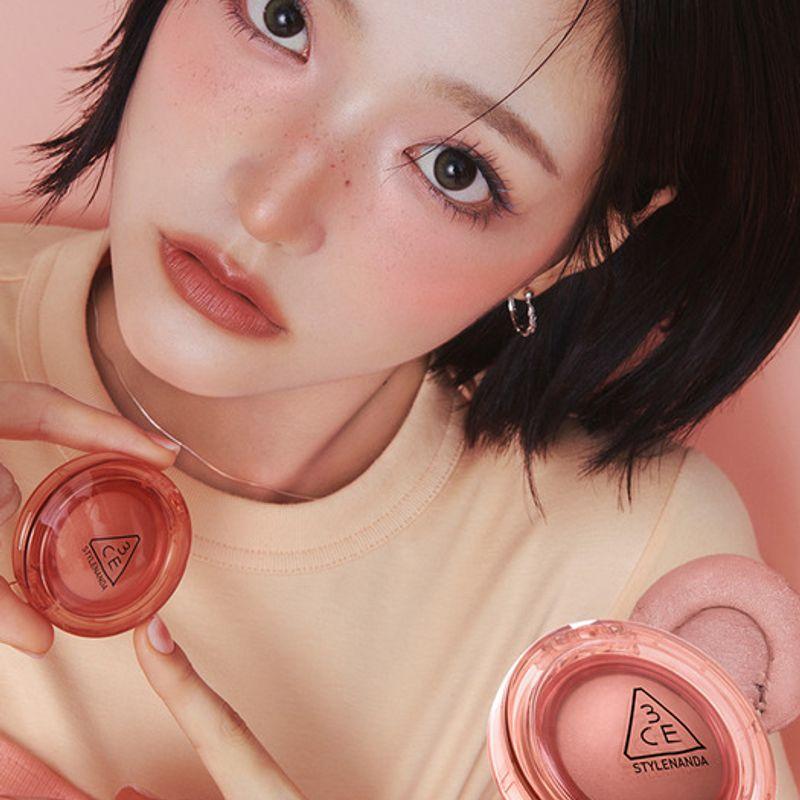 3CE Bouncy Blur Balm (with free Bouncy Finger Puff set)