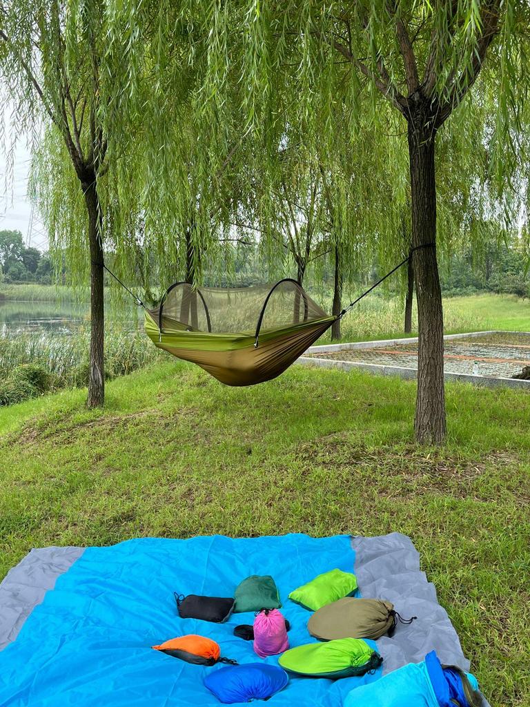 Quick Open Portable Outdoor Hammock with Mosquito Net - Anti-Rollover Design for Adults and Children, Thickened for Camping