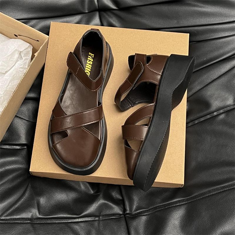 

Simple bag head Roman sandals women s summer 2025 new thick-soled Velcro fairy wind casual beach shoes 40