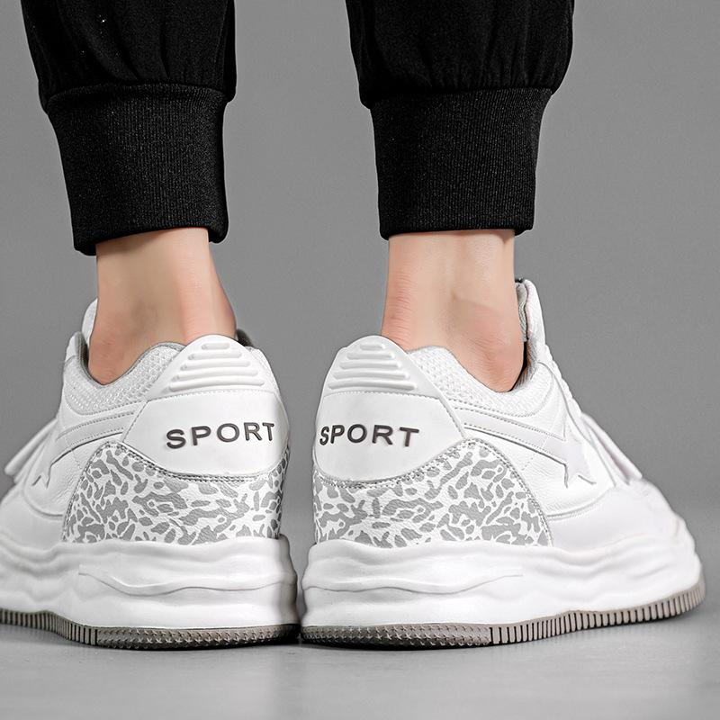 New invisible heightening star dissolving shoes niche casual retro bread shoes men's and women's fashion board shoes