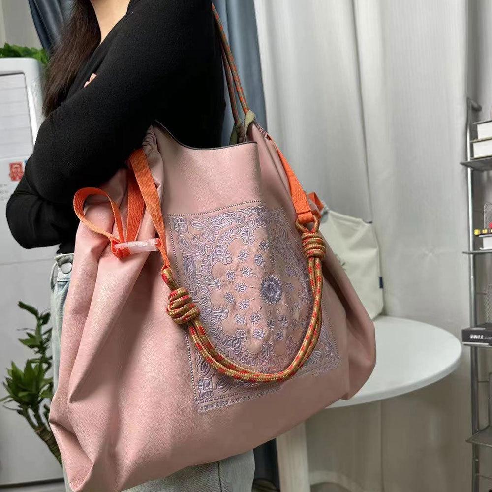 Women's Embroidered Large Capacity Leather Tote - Fashionable, Versatile, Eco-Friendly Handbag