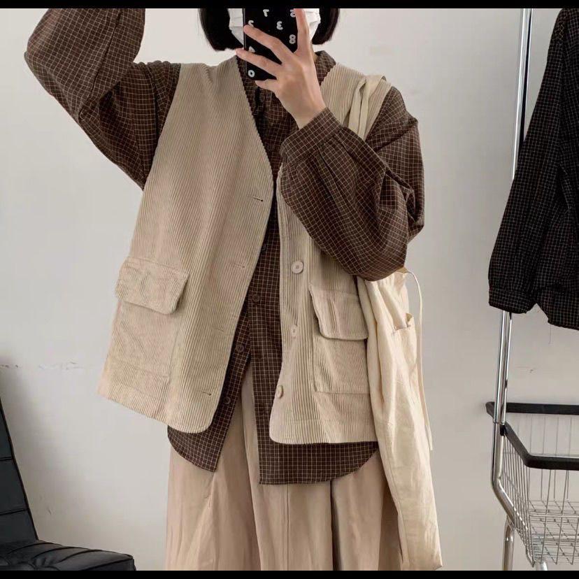 

Women s Retro Japanese Corduroy Workwear Vest with Pockets L