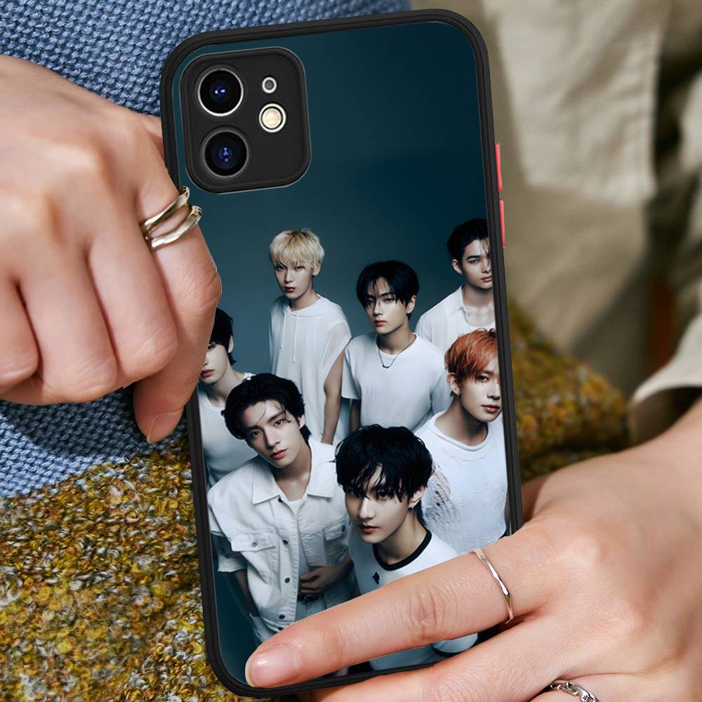 Korea E-Enhypenes Singing Group For IPhone 11 12 13 14 15 16 Pro Max Plus Matte Translucent Phone Cover