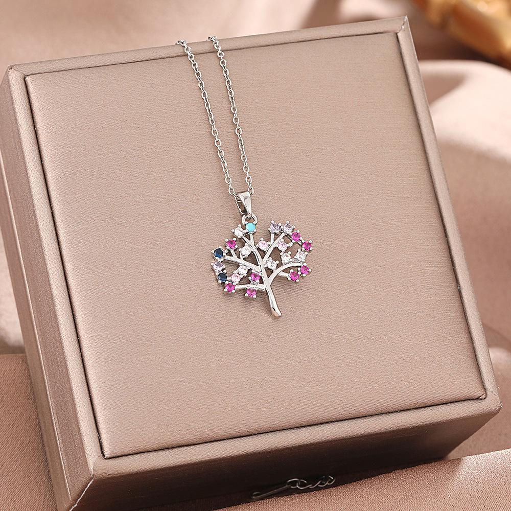 Women's Silver Titanium Steel Necklace with Micro-Inlaid Zircon - Elegant, Durable Clavicle Chain Jewelry