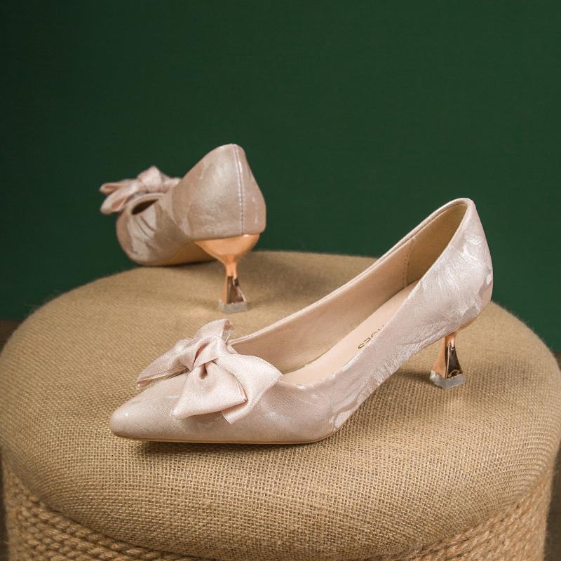 Fashion Temperament Stiletto Single Shoes Autumn New Pointed Toe Shallow Mouth Metal Chain Slip-on Anti-slip Wear-resistant High Heels