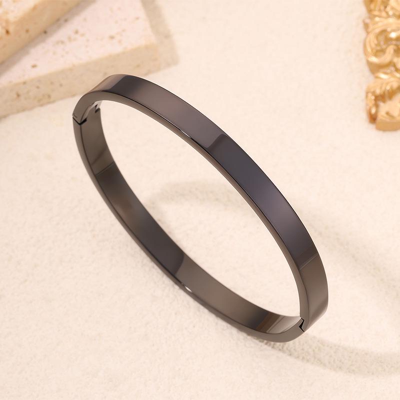 Women's High-End Non-Fading Titanium Steel Bracelet with Polished Buckle Bangle