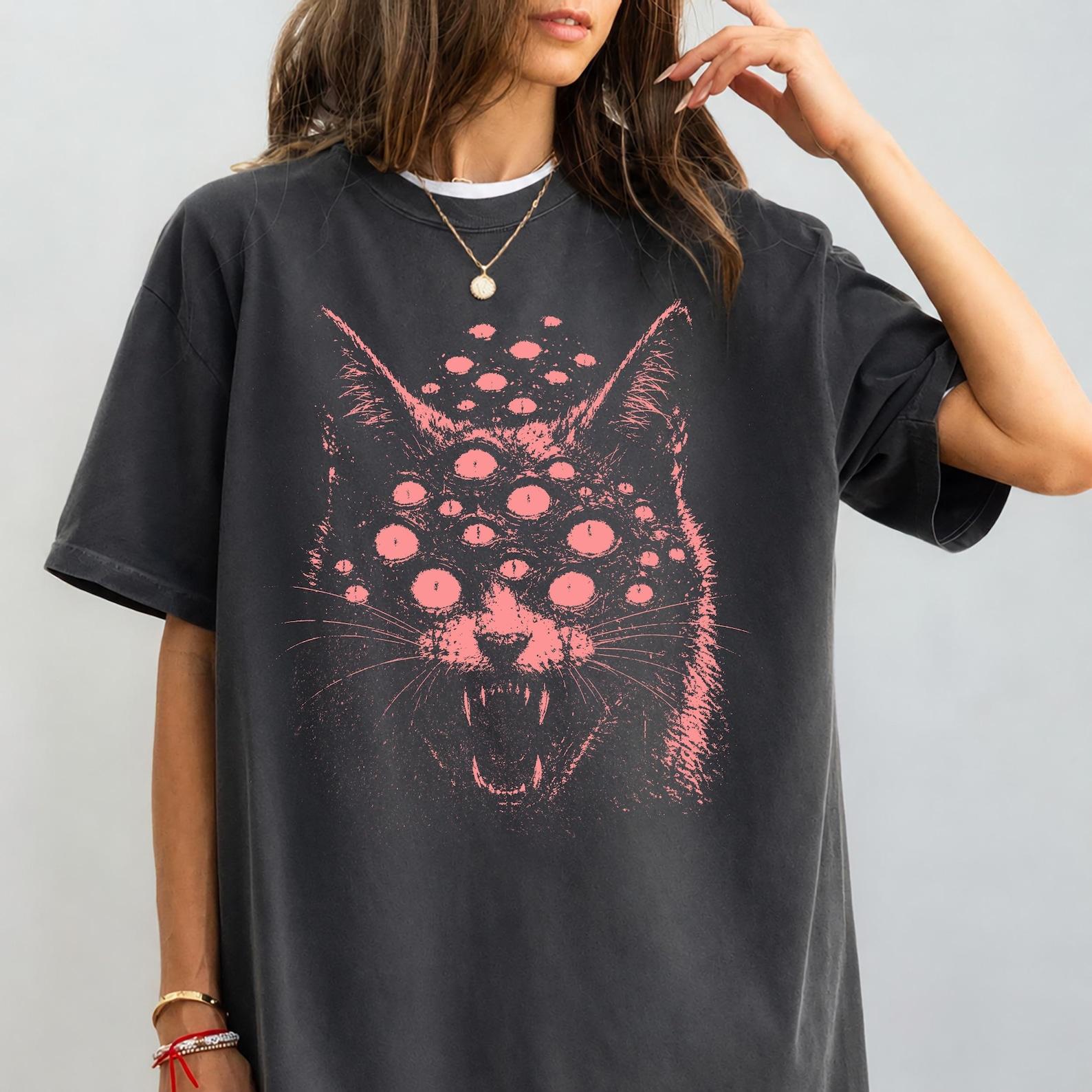 Weirdcore Cat Shirt, Creepy Goth Cat Graphic Tee, Grunge Harajuku Style, Trippy Horror Aesthetic, Punk Cat Lover Gift L