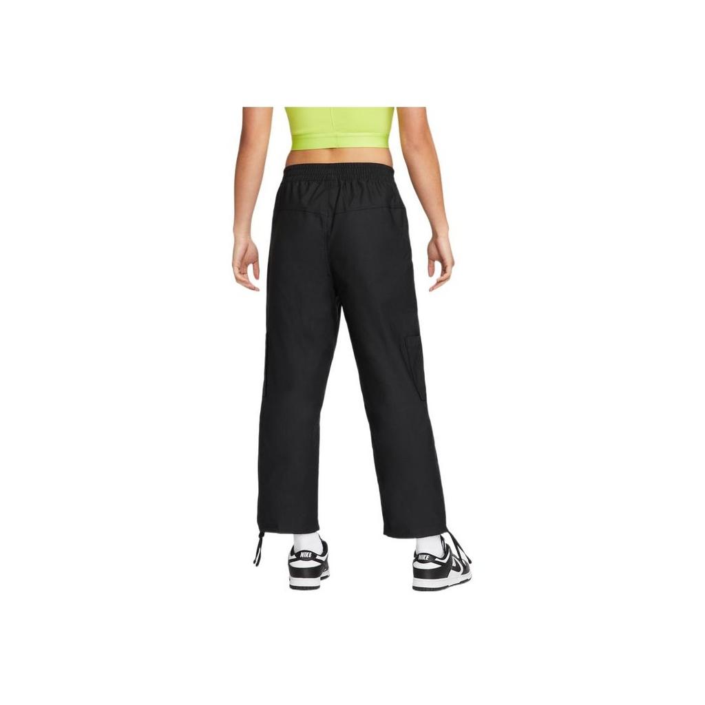 Nike Hose mit elastischem Bund, Kordelzug am Saum und Seitentaschen, Damenhosen, Schwarz, DM6571-010