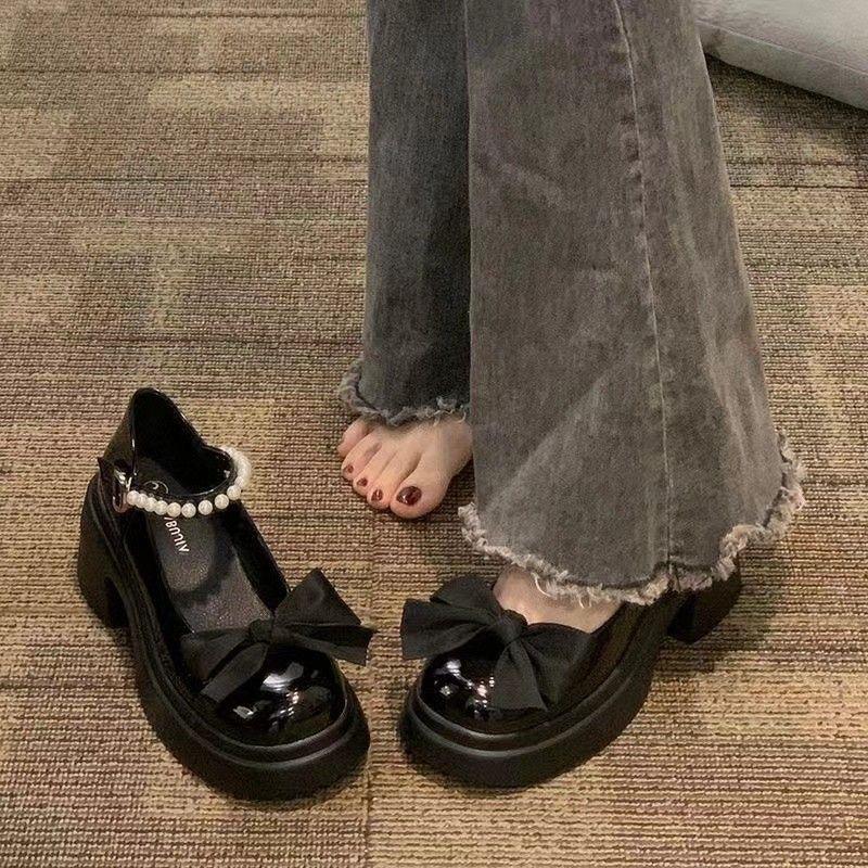 Fashion New Luxury Women's British Style Small Leather Shoes with Pearl Sweet Bow Mary Jane Coarse Heels, Versatile Casual Women's Shoes