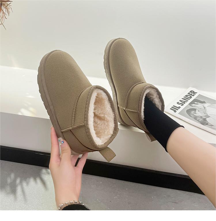 

Snow boots women s 2025 new Korean version autumn and winter thick-soled heightened velvet thickened short boots warm cotton shoes 40