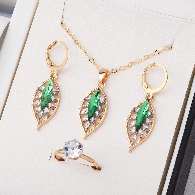 European and American Sparkling Zircon Leaf Pendant Necklace Earrings, Rings, Women's Personalized Jewelry Set