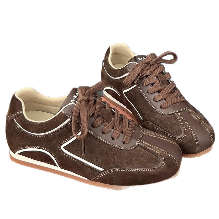 Aumento de altura interior 4cm retro americano zapatillas de entrenamiento alemanas para mujer streamer ámbar deportivas versátiles zapatos Forrest Gump 2025 nuevos zapatos de mujer