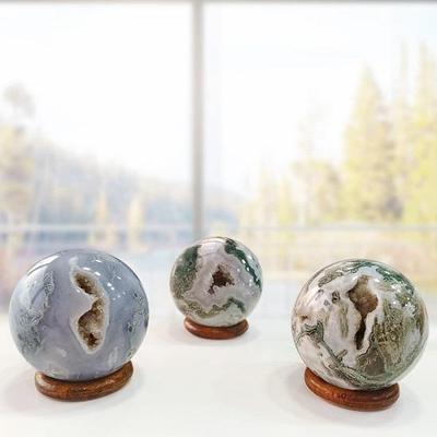 Moos-Achat-Kugel, Moos-Achat-Kugel 50 mm, Druzy-Moos-Achat-Kugel, natürliche Druzy-Geode-Kugel, ca. 200–250 g, grün