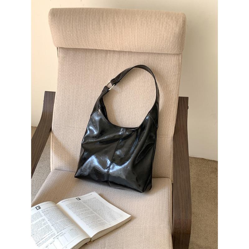 

New soft leather shoulder bag, high-end tote bag for work, large-capacity women s niche, simple and versatile, morning eight commuter bag чорний