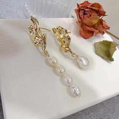 Gold Long Asymmetrical Earrings, Natural Freshwater Pearl Earrings, Silver Needle Earrings, Women's Light Luxury Original Unique Earrings.