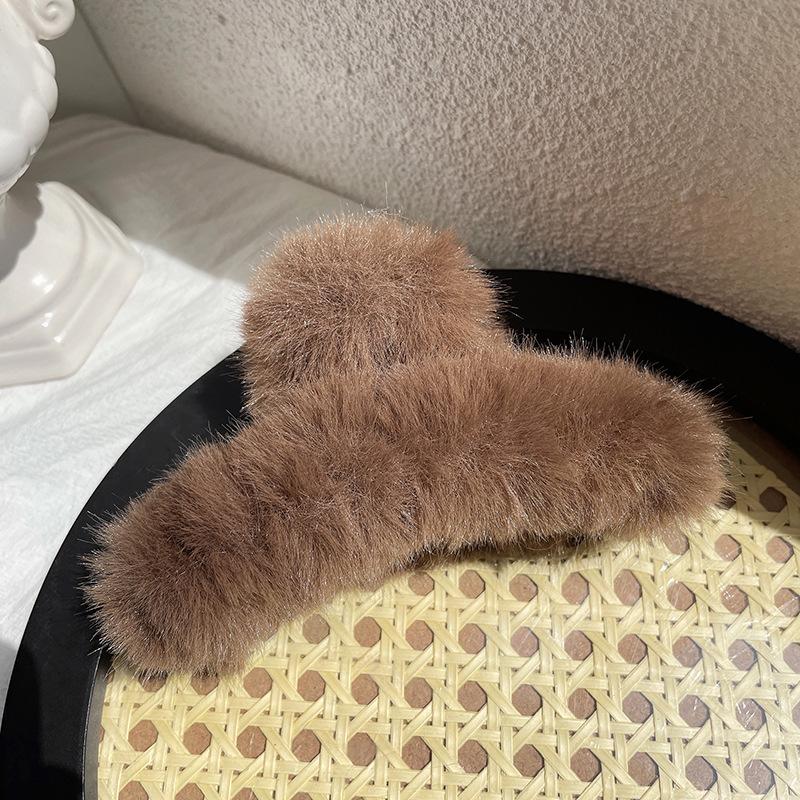 2021 Large Plush Hair Claw Clip for Autumn and Winter