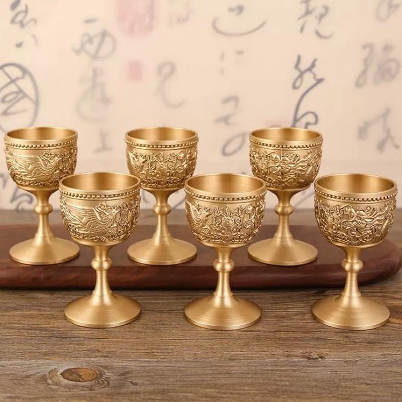 European Wine Glass, Brass Vintage Portable Golden Cup, Carved Mini Spirit Vodka Cup, Tabletop Living Room Decoration, 30ml,1pcs