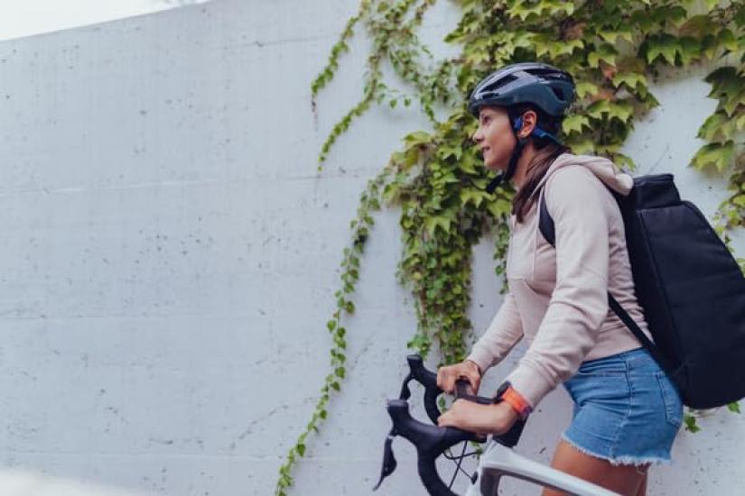 SUUNTO Bone Conduction Earphones, Open Ear Earphones with Microphone, Bluetooth for Swimming and Running, IP68 Waterproof and Dustproof, 10 Hours of