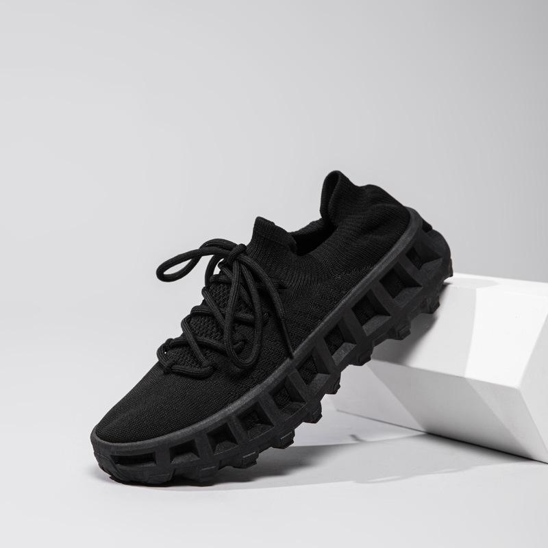 Foreign trade summer fly-woven mesh sports shoes men's deodorant breathable socks shoes lightweight fashion trend casual running