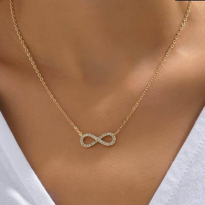 

Fashion Simple Figure 8 Pendant Necklace for Women, Minimalist Commuter Style Collarbone Chain Jewelry